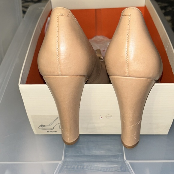 Anthropologie Ms Albright tan heels - Picture 7 of 14